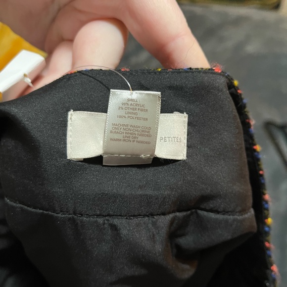 Ann Taylor Loft - 8P - Skirt - Picture 2 of 4